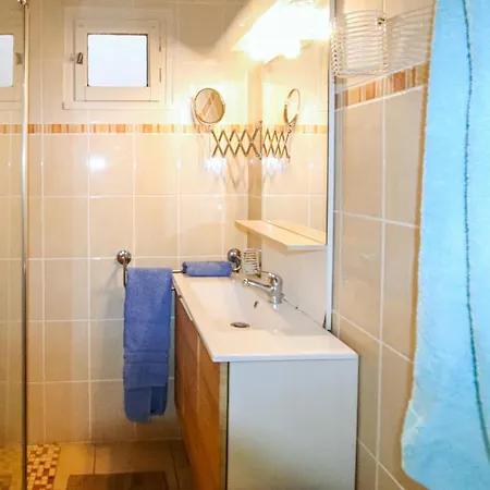 Awesome In With Wifi Apartment *